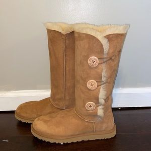 UGG Bailey Suede Button